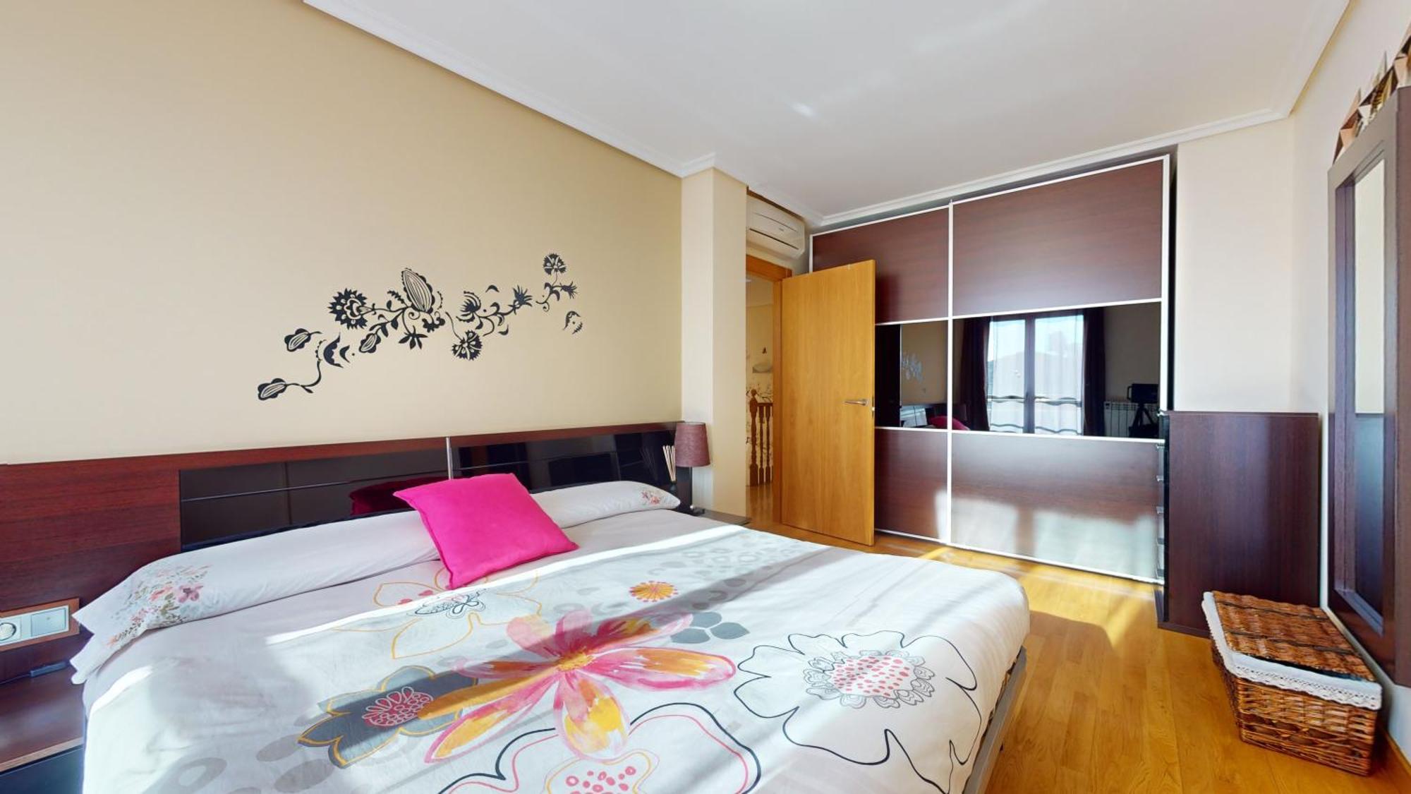 Vt Miranda Apartment Olite Luaran gambar